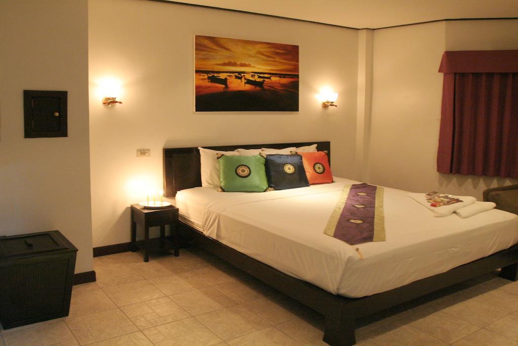 Angus O'Tool'S Guesthouse Karon Eksteriør bilde