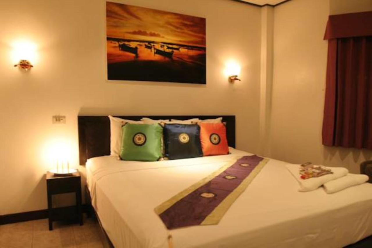Angus O'Tool'S Guesthouse Karon Eksteriør bilde